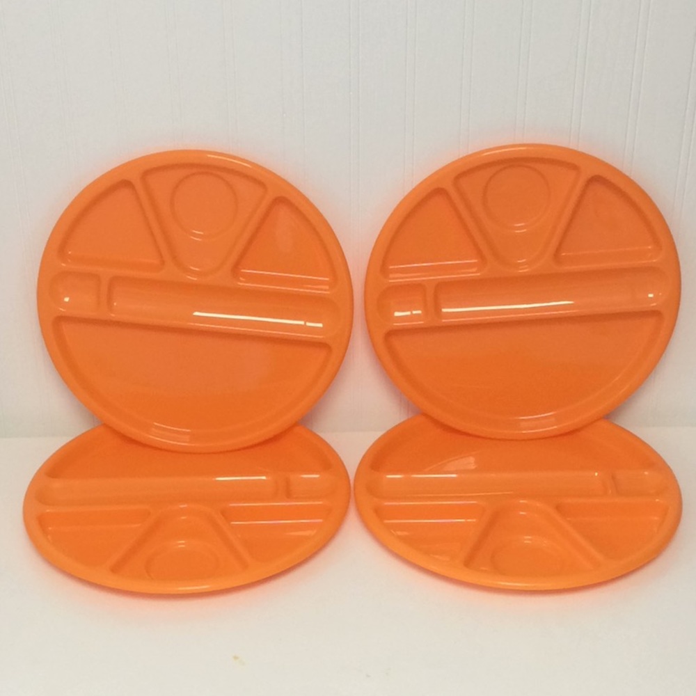 Arrow 4 Plastic Divider Round Plates Orange